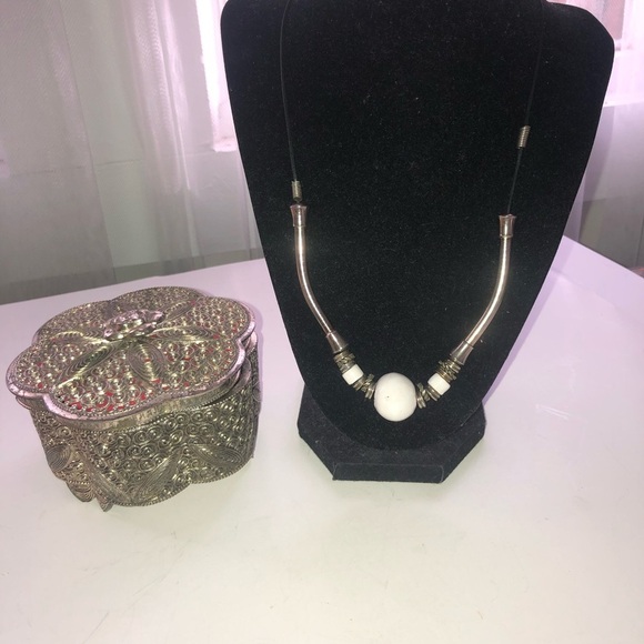 Minimalist Silver and White Necklace with white beads as the focal point- used - Picture 1 of 5